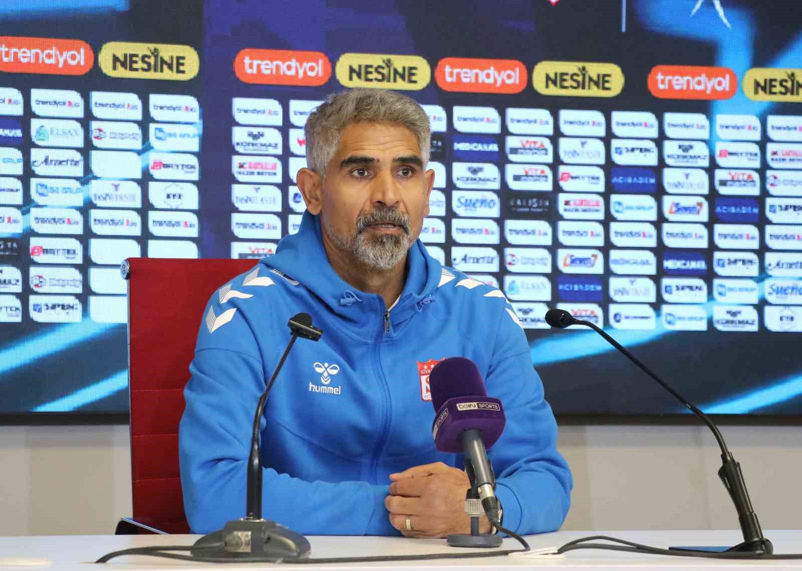 İsmet Taşdemir: "Play-off’a girmek istiyoruz"
İsmet Taşdemir: "Play-off’a girmek istiyoruz"