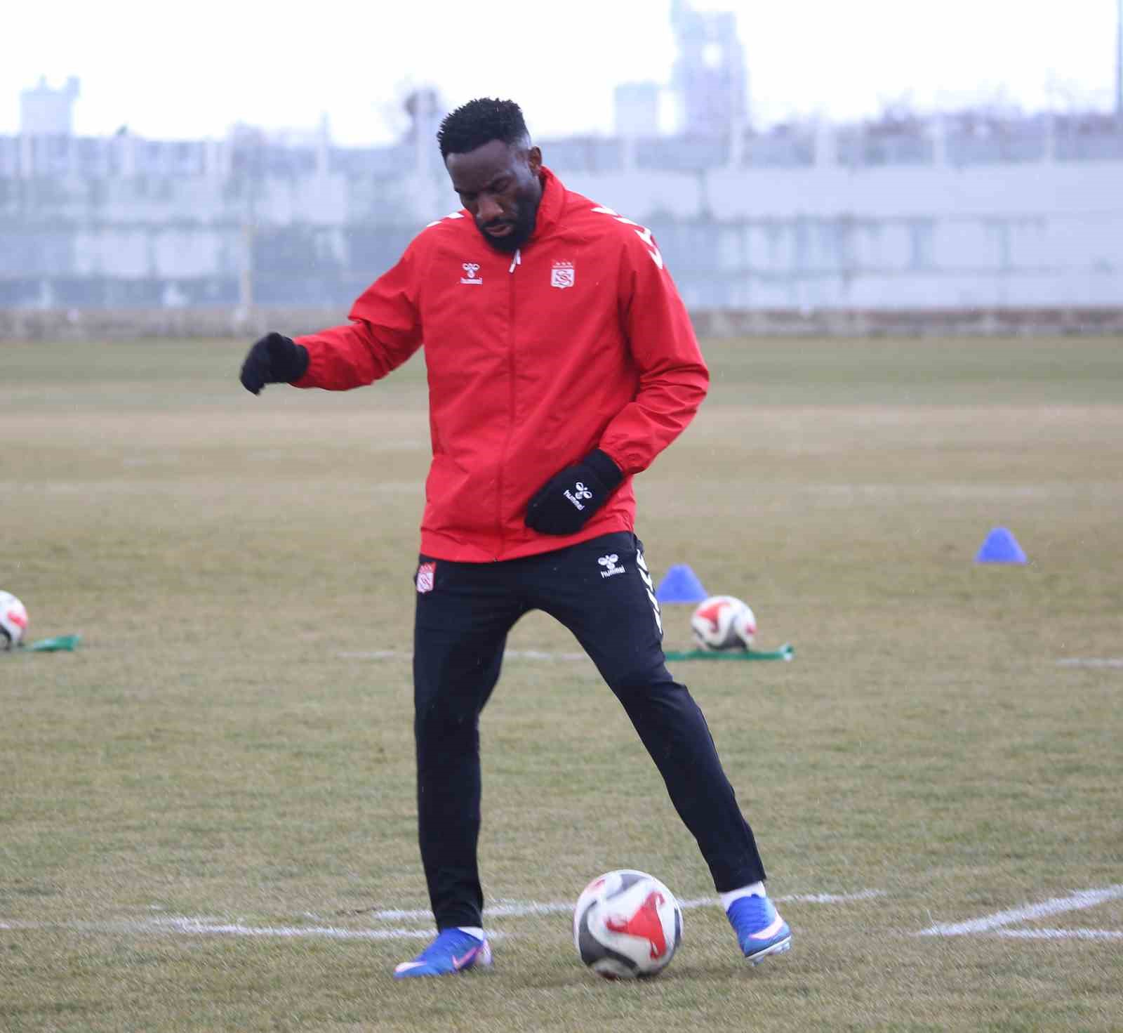 İsmet Taşdemir: "Seriyi sürdürmek istiyoruz"
İsmet Taşdemir: "Seriyi sürdürmek istiyoruz"