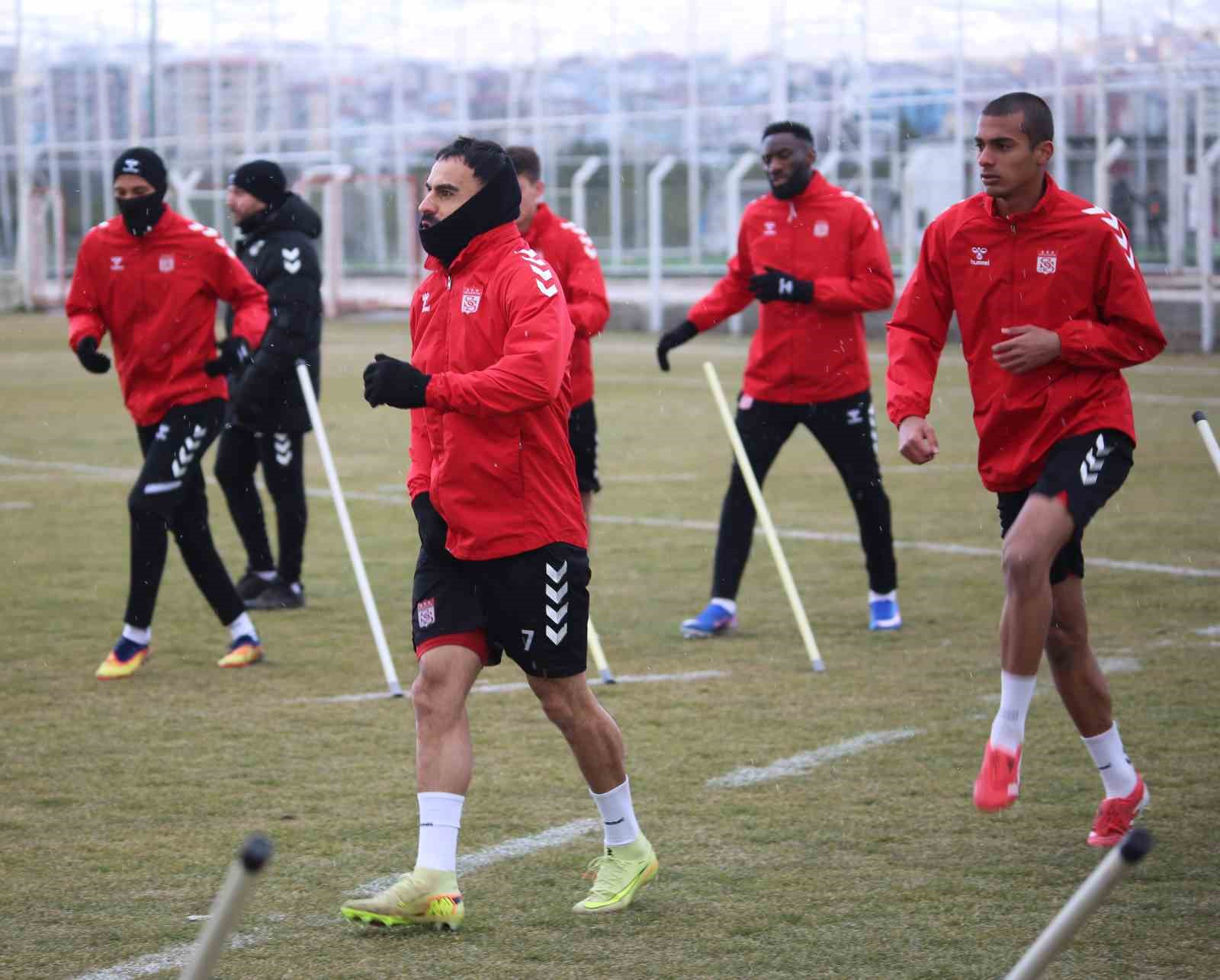 İsmet Taşdemir: "Seriyi sürdürmek istiyoruz"
İsmet Taşdemir: "Seriyi sürdürmek istiyoruz"