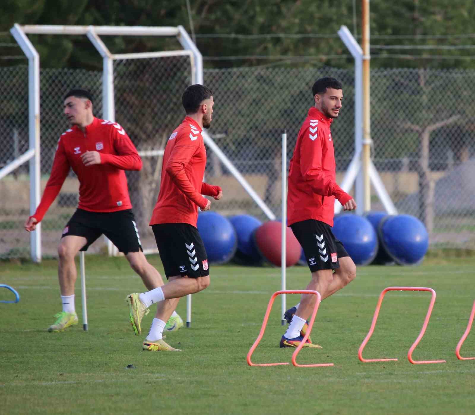 İsmet Taşdemir’in aklı play-off’ta
