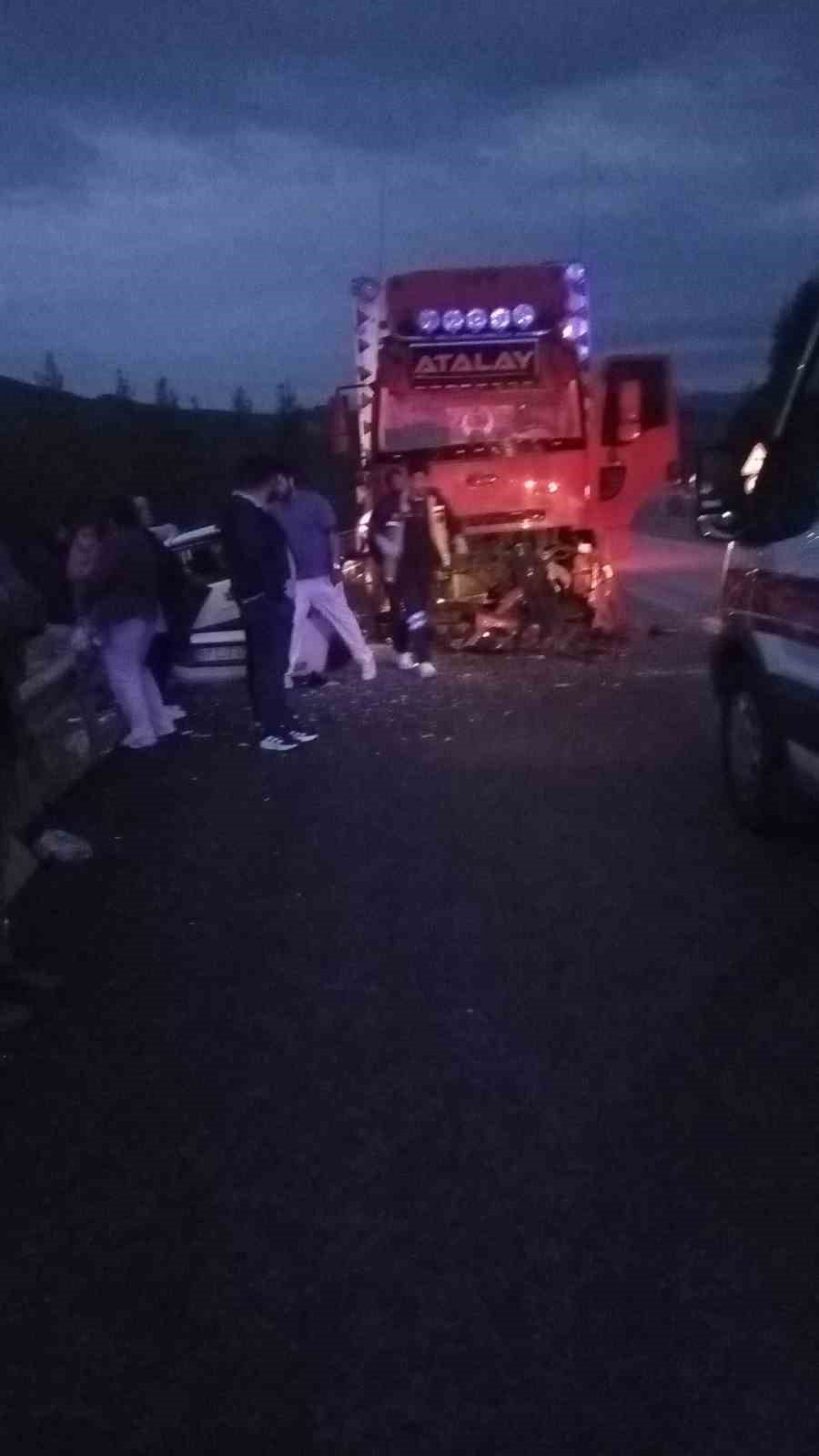 Isparta-Antalya karayolunda feci kaza: 1 ölü, 4 yaralı
