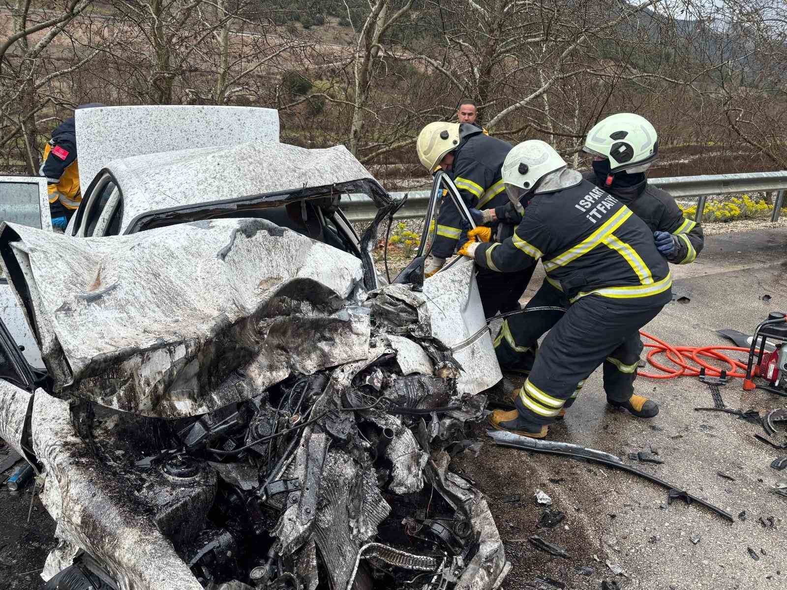 Isparta - Antalya karayolundaki kazalarda son 4 ayda 18 kişi öldü 19 kişi yaralandı
