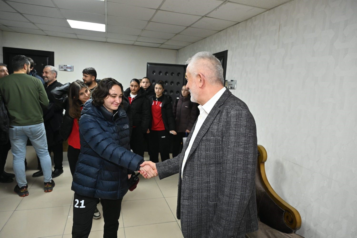 Isparta Belediyesi’nden amatör spor kulüplerine önemli destek
