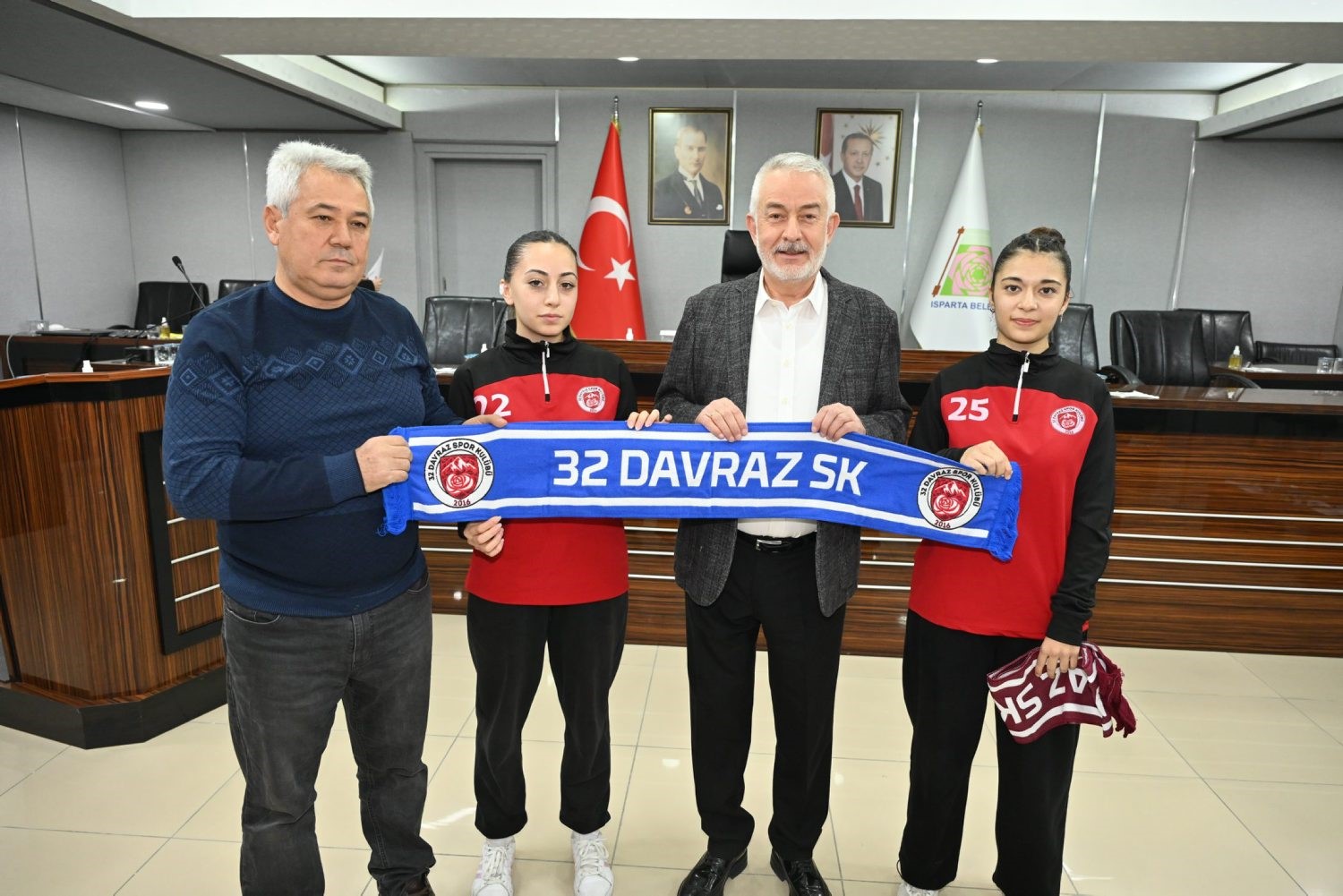 Isparta Belediyesi’nden amatör spor kulüplerine önemli destek

