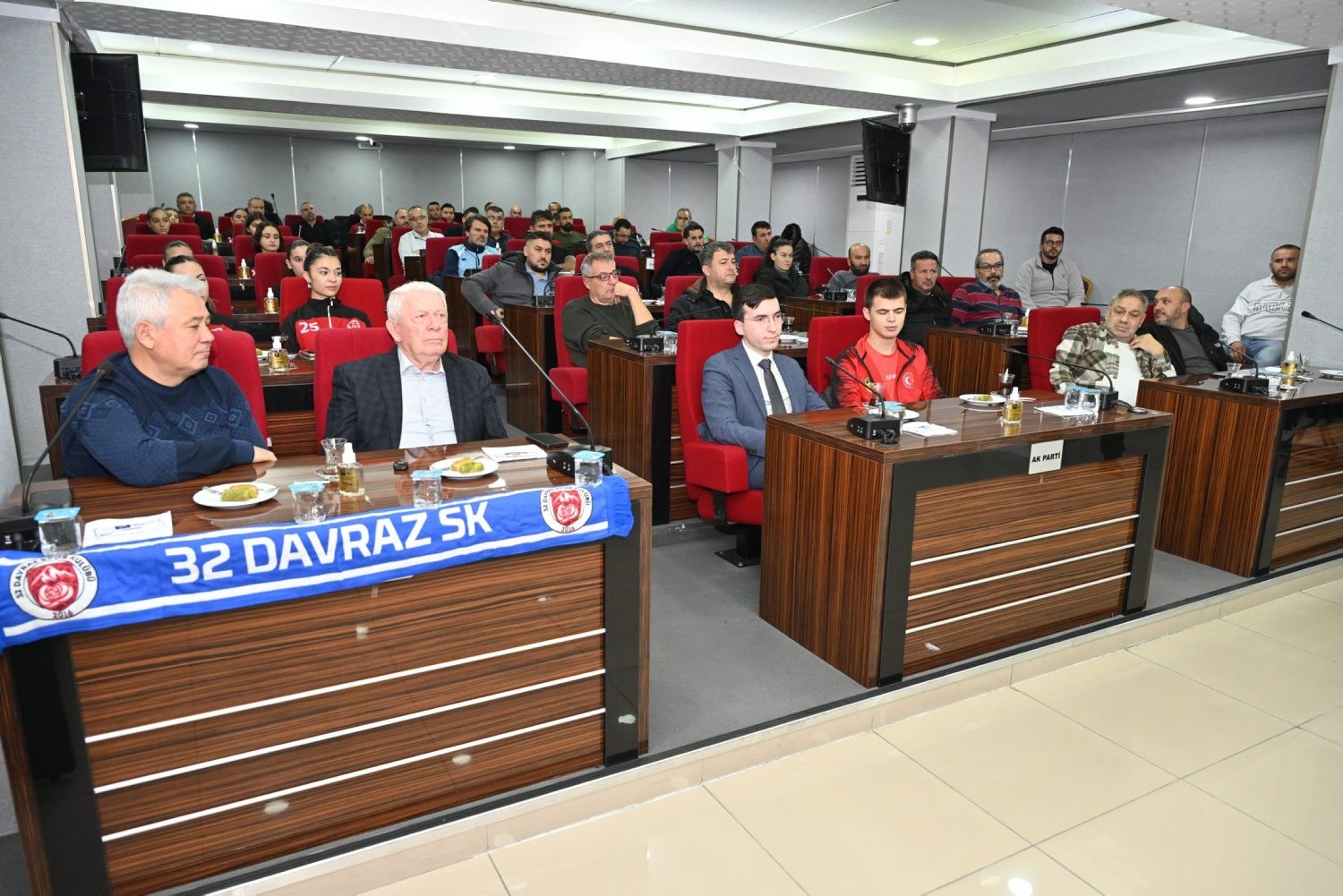 Isparta Belediyesi’nden amatör spor kulüplerine önemli destek
