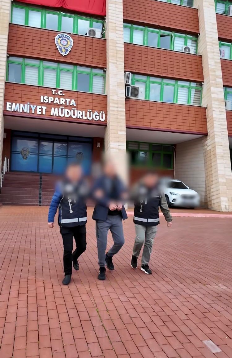Isparta’da  22 yıl hapis cezası bulunan firari yakalandı
