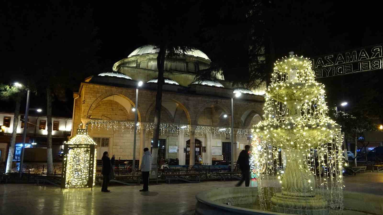 Isparta’da hatimle teravihe yoğun akın: 15 camide her gece bir cüz okunuyor
