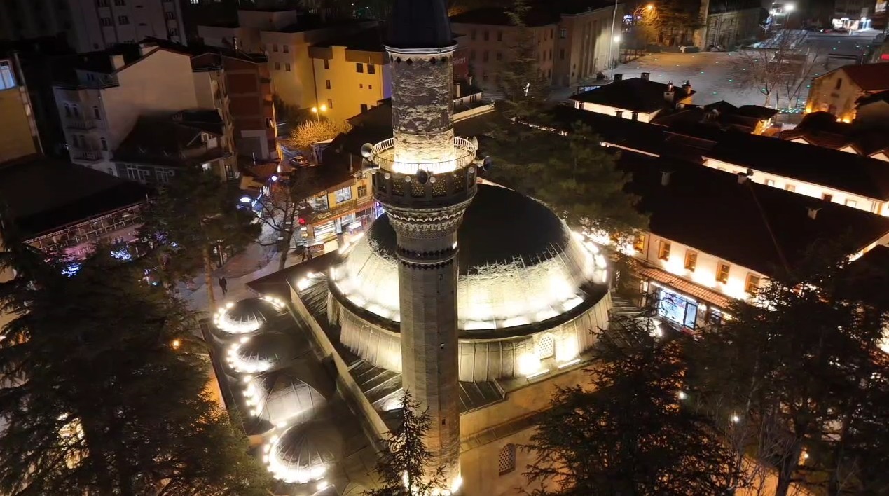 Isparta’da hatimle teravihe yoğun akın: 15 camide her gece bir cüz okunuyor
