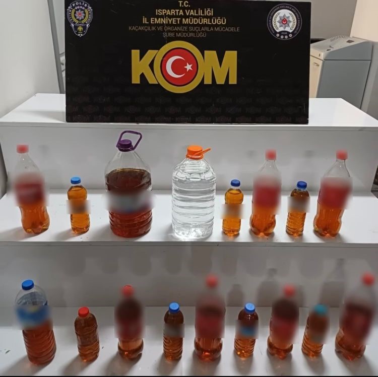 Isparta’da kaçak alkol ve sigara operasyonu
