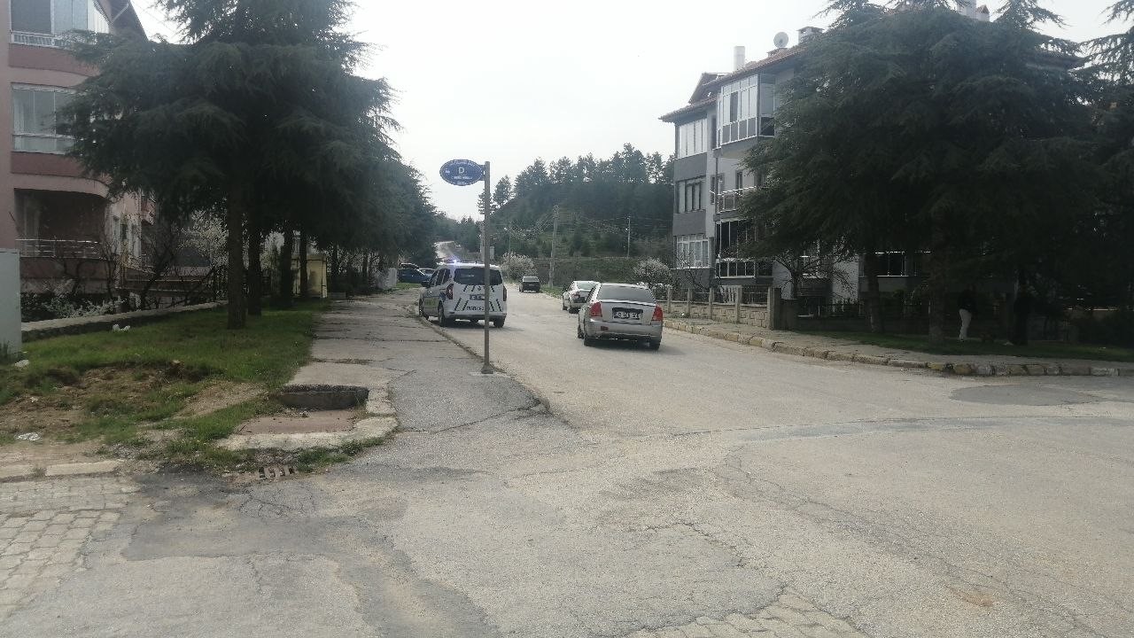 Isparta’da otomobil ile tur otobüsü çarpıştı: 1 yaralı
