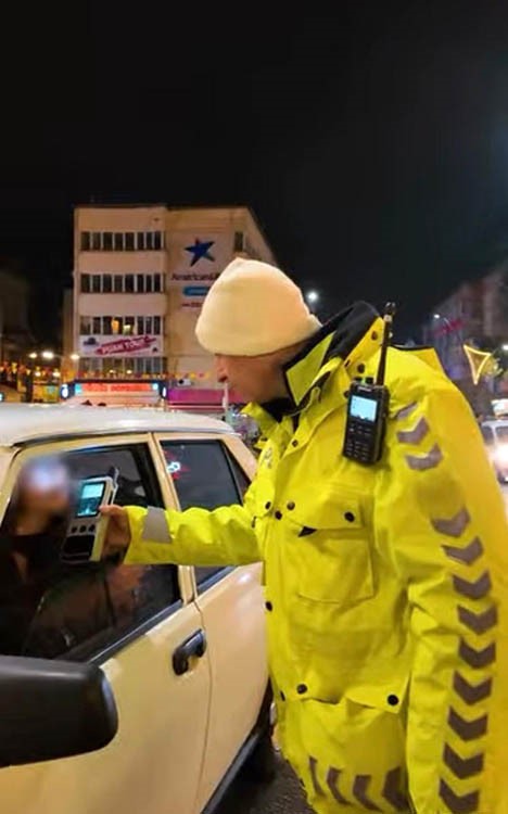 Isparta’da polis denetimlerinde 31 aranan şahıs yakalandı
