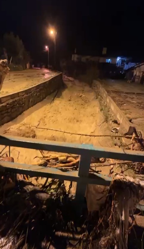 Isparta’da su baskını meydana gelen köyde hasar tespit çalışmaları başladı
