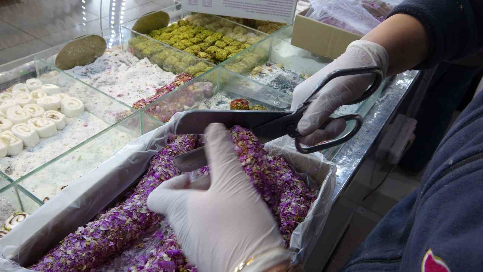 Isparta’nın gül lokumuna bayram öncesi yoğun talep
