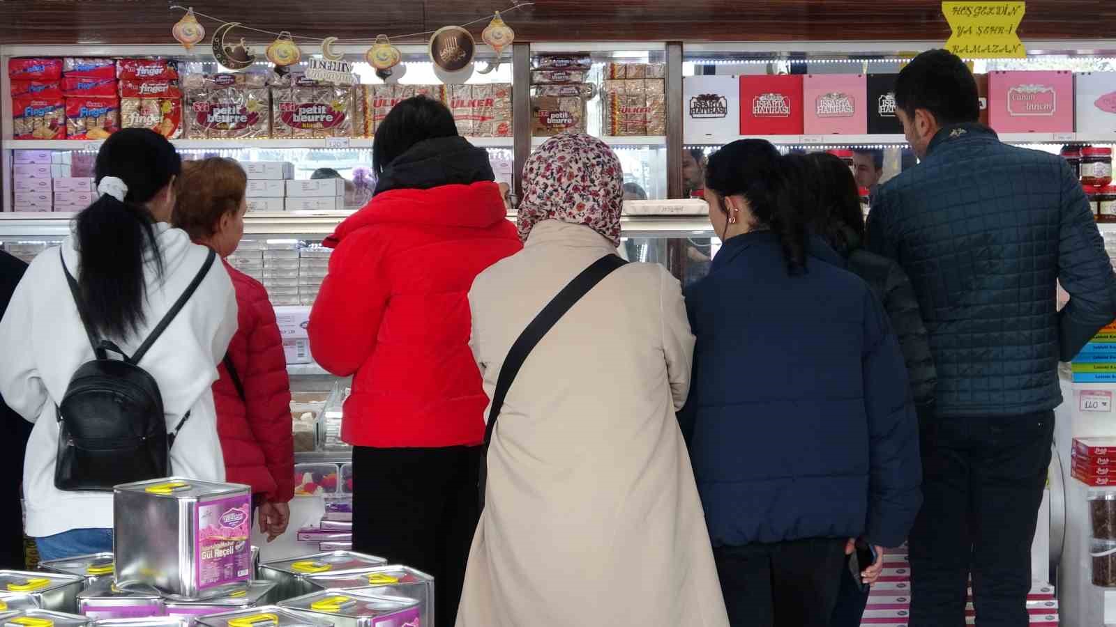 Isparta’nın gül lokumuna bayram öncesi yoğun talep
