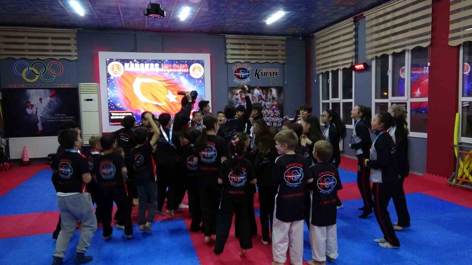 Isparta’nın minik karatecileri Spor Toto Yıldızlar Ligi’ne damga vurdu
