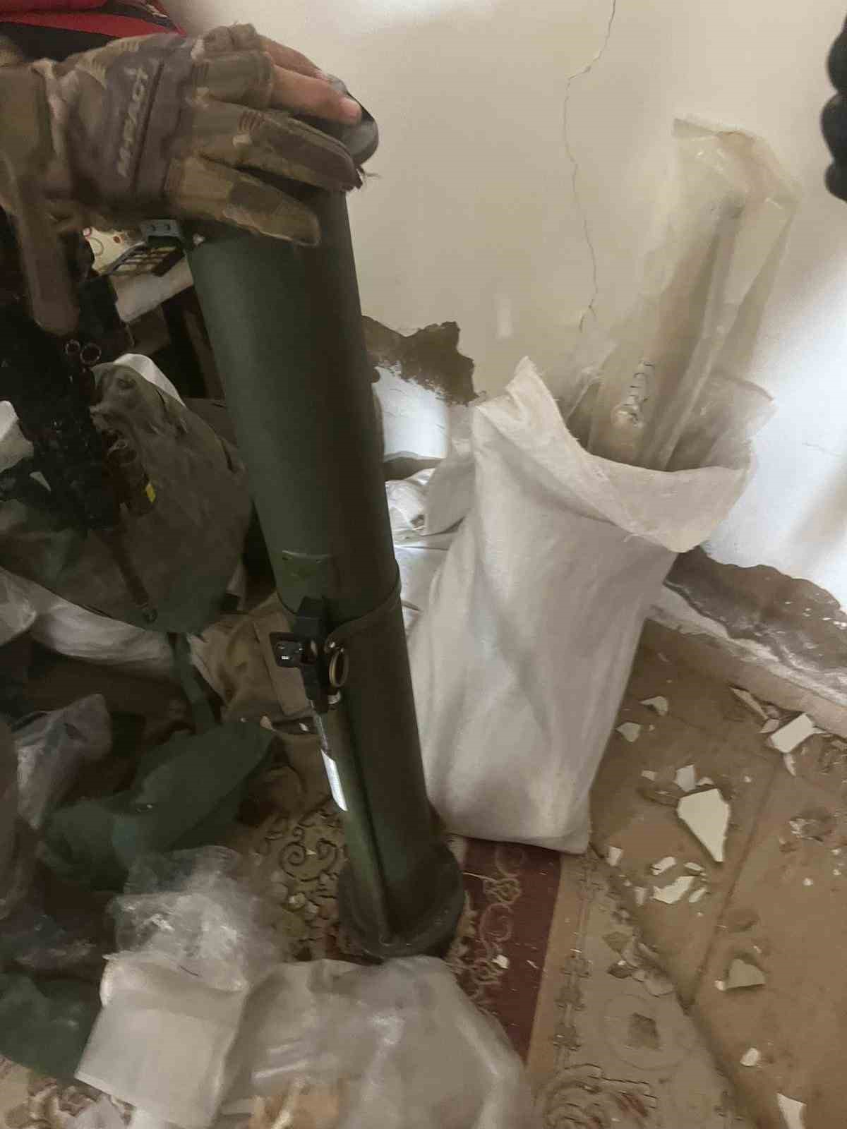 İsrail, Lübnan’da Hizbullah’a ait silah deposunu vurdu: 2 ölü
