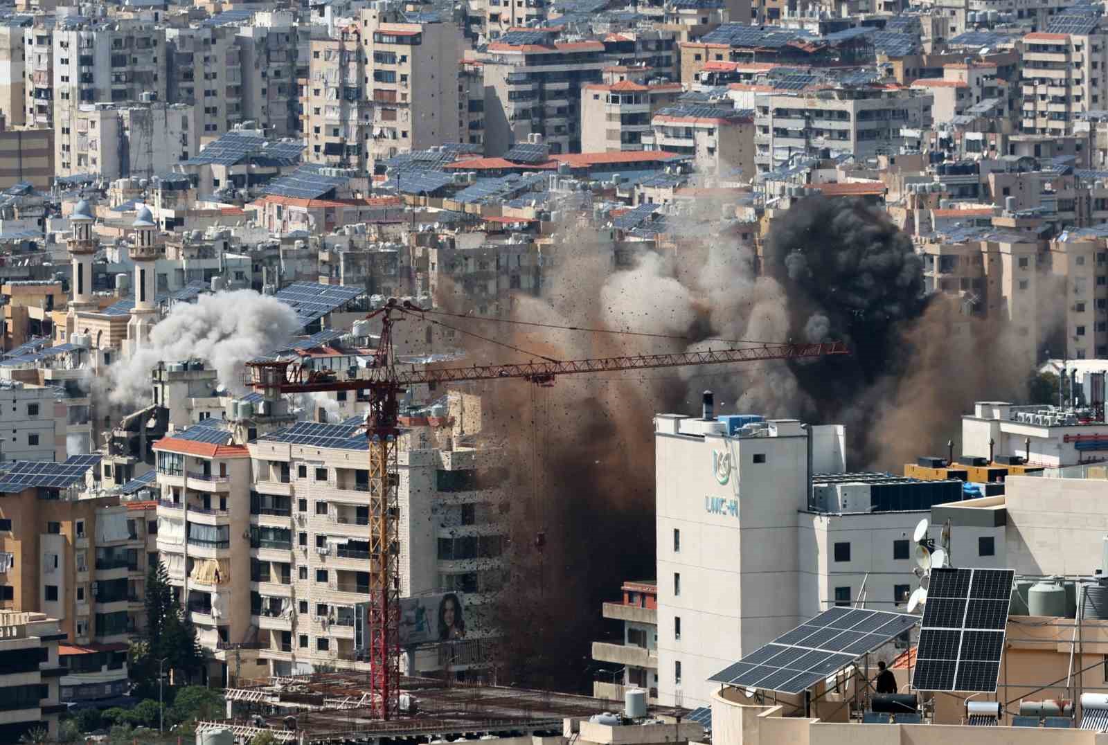 İsrail’den Lübnan’a çatışmaların başlamasından bu yana en büyük hava saldırısı
