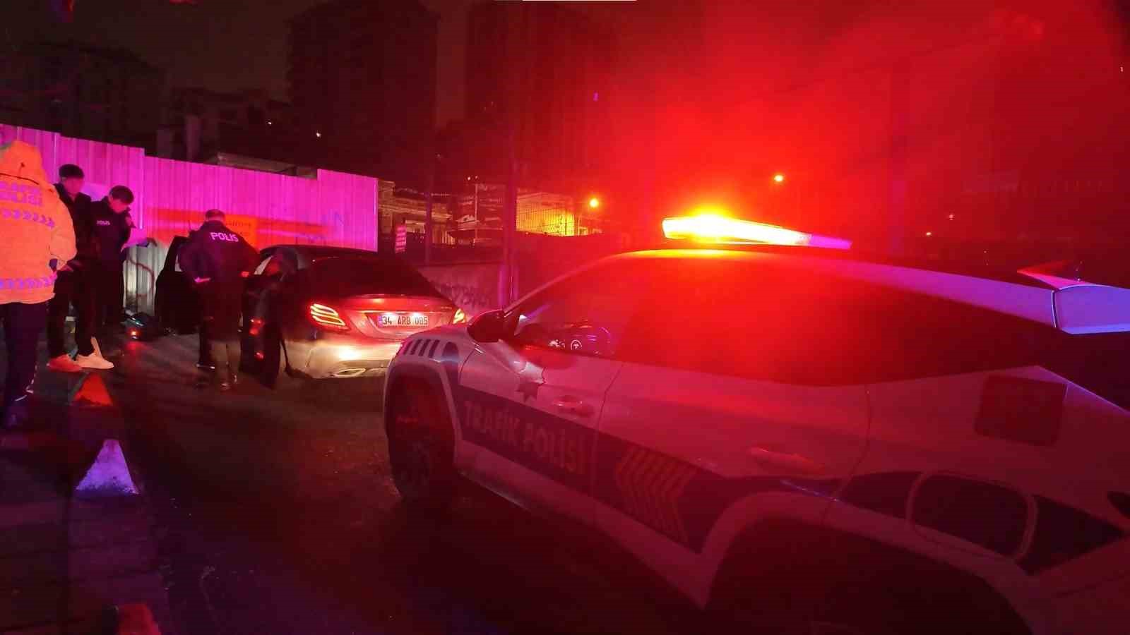 İstanbul Emniyeti’nden trafikte sıfır tolerans: Takipten kaçamadı
İstanbul Emniyeti’nden trafikte sıfır tolerans: Takipten kaçamadı