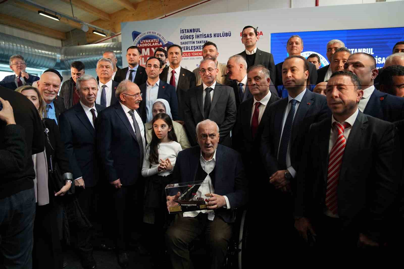 İstanbul Güreş İhtisas Kulübü Sadettin Tantan Yerleşkesi açıldı
