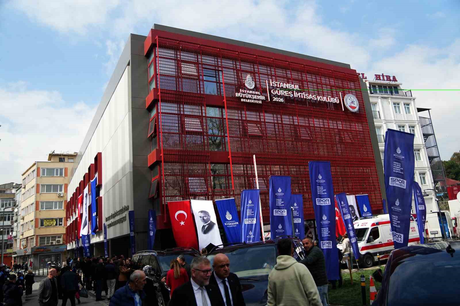 İstanbul Güreş İhtisas Kulübü Sadettin Tantan Yerleşkesi açıldı
