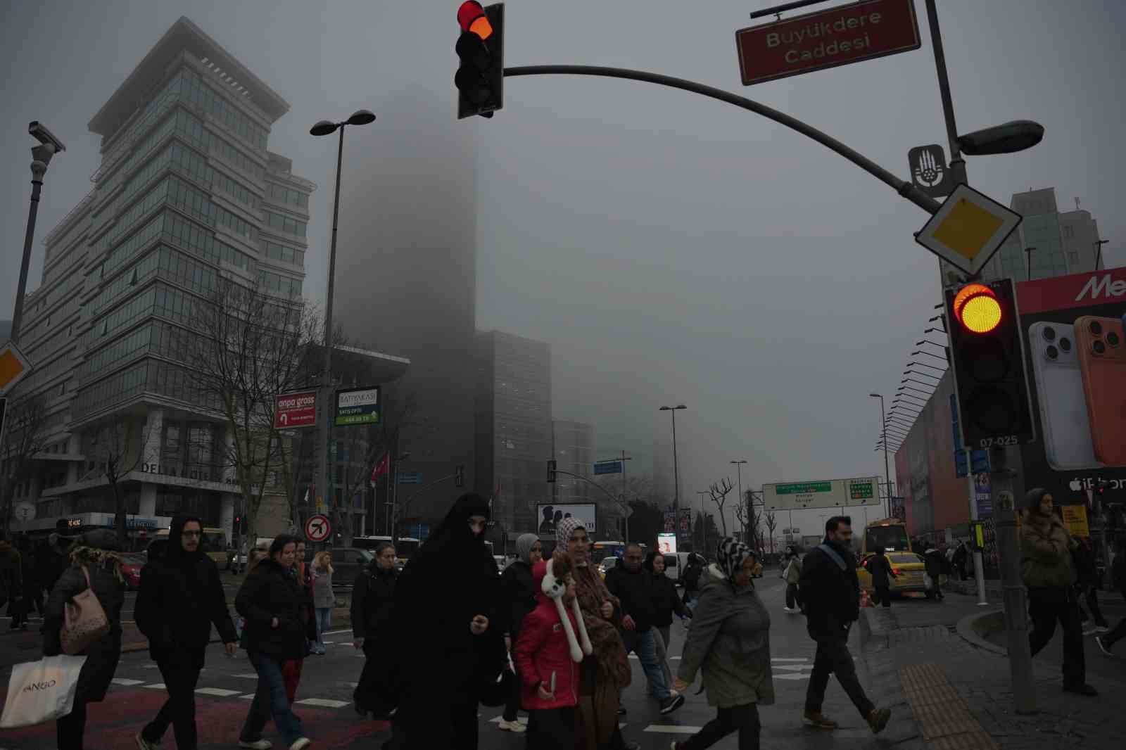 İstanbul sisle uyandı, mest eden görüntü havadan görüntülendi
