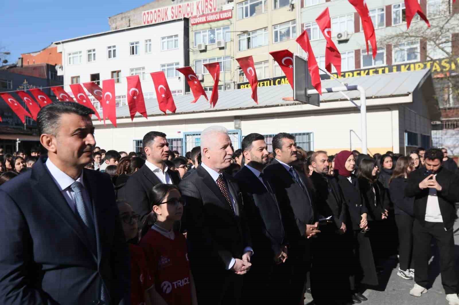 İstanbul Valisi Davut Gül: "İstanbul’da 1 milyon lisanslı sporcu hedefimiz var"
