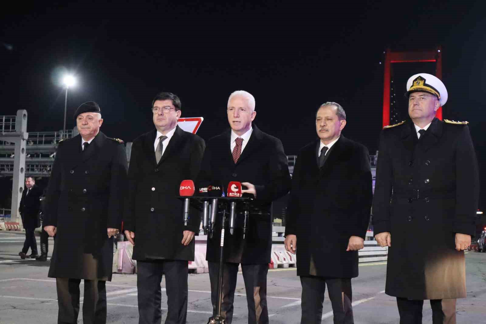 İstanbul Valisi Gül: "Hemşehrilerimizin huzur içinde yeni yıla girmesi için bütün tedbirleri aldık"
