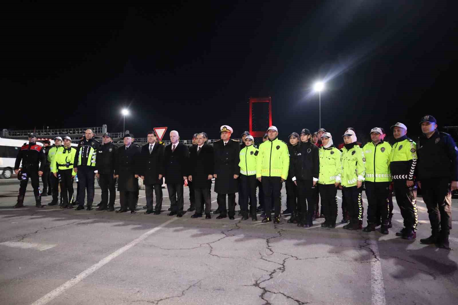 İstanbul Valisi Gül: "Hemşehrilerimizin huzur içinde yeni yıla girmesi için bütün tedbirleri aldık"
