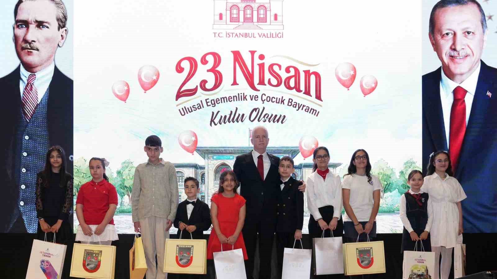 İstanbul’da 23 Nisan coşkusu Devlet Arşivleri Osmanlı Arşivi Külliyesi’nde törenle kutlandı
