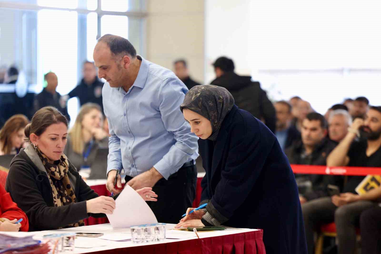 İstanbul’da 6’ncı taksi ihalesi: 156 plaka daha ihale edildi
