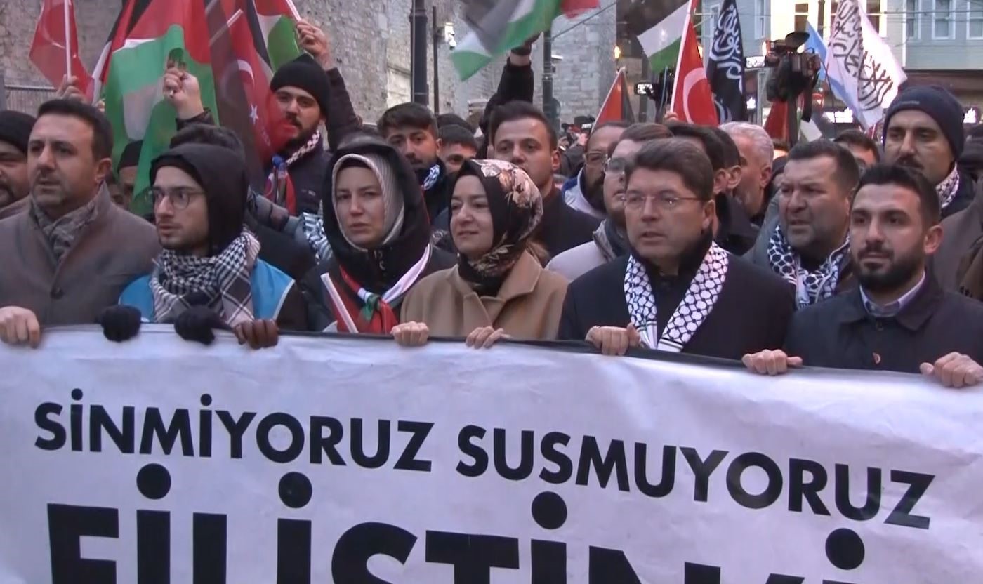 İstanbul’da büyük Gazze yürüyüşü
