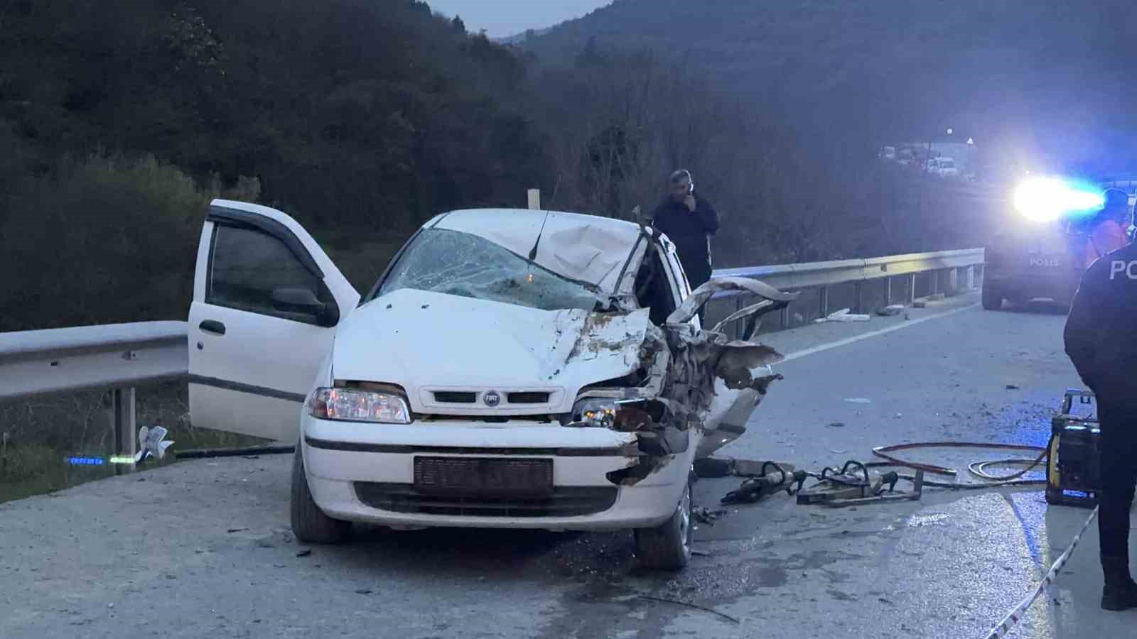 İstanbul’da iftar saatinde feci kaza: 1 ölü, 2 yaralı
İstanbul’da iftar saatinde feci kaza: 1 ölü, 2 yaralı
