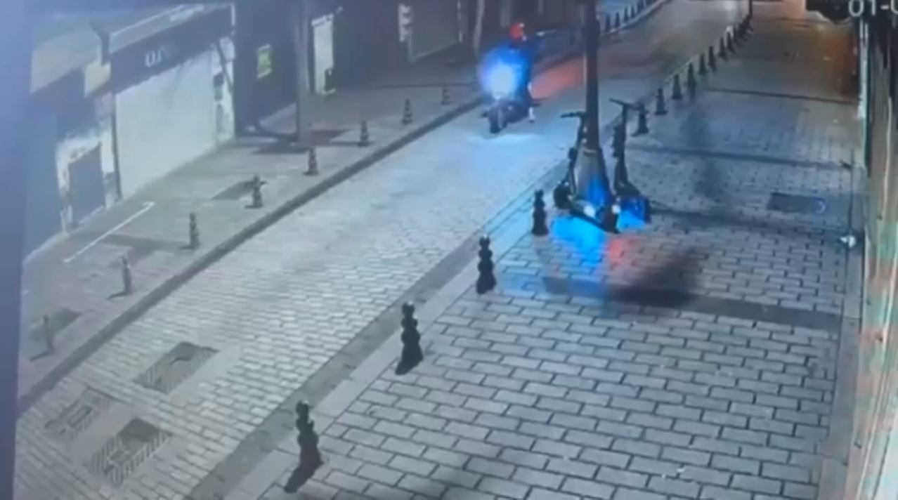 İstanbul’da iş yerlerini silahla ateş açan 7 şüpheli yakalandı
