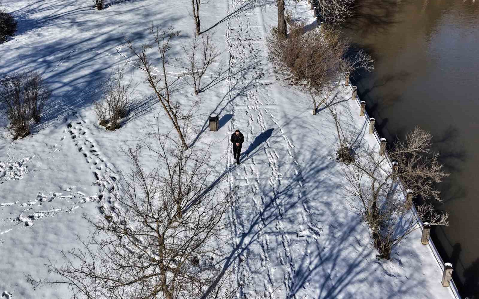 İstanbul’da kar göremeyenler Atatürk Arboretumu’na geldi
