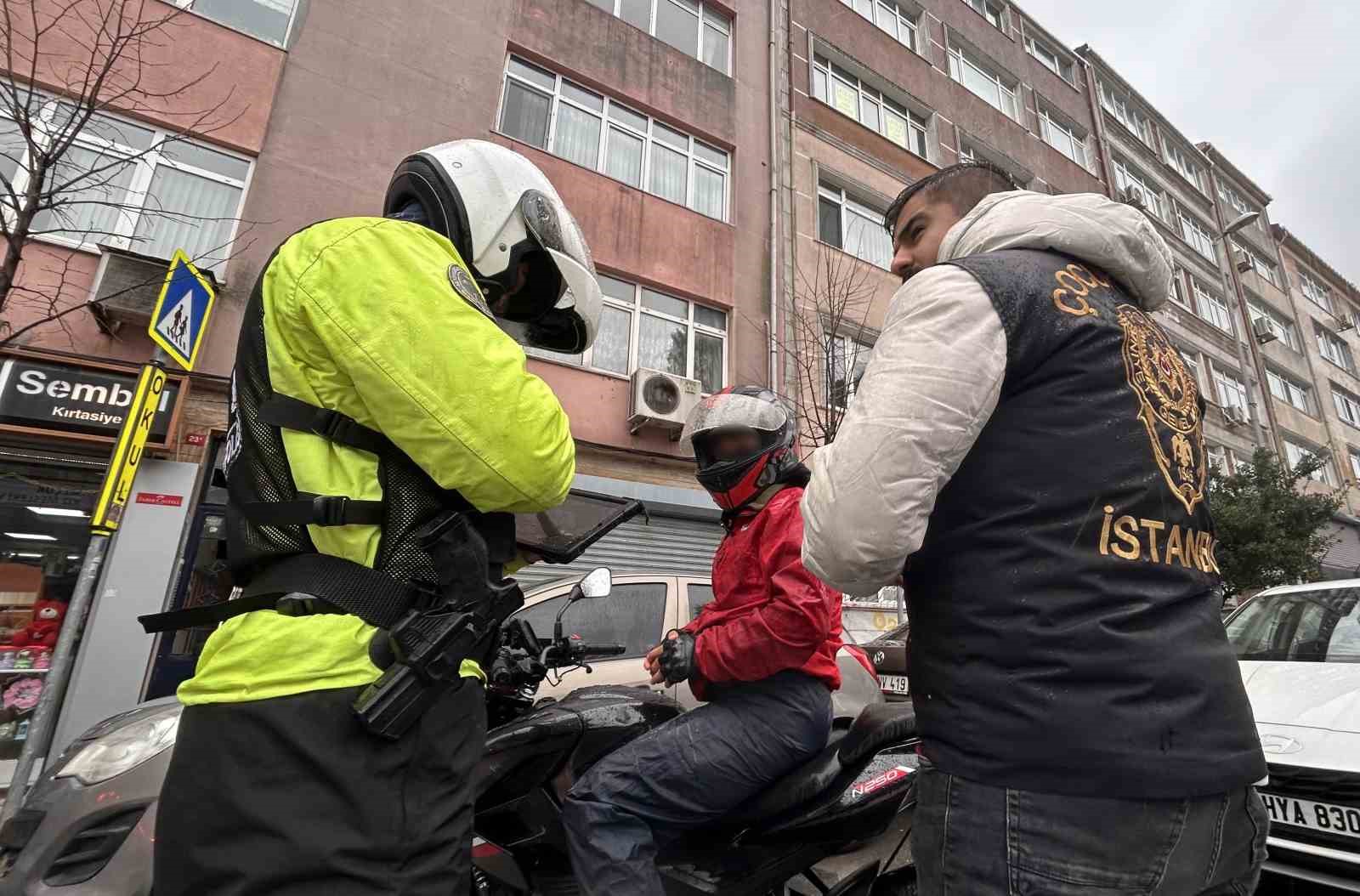İstanbul’da okul çevrelerinde denetim
