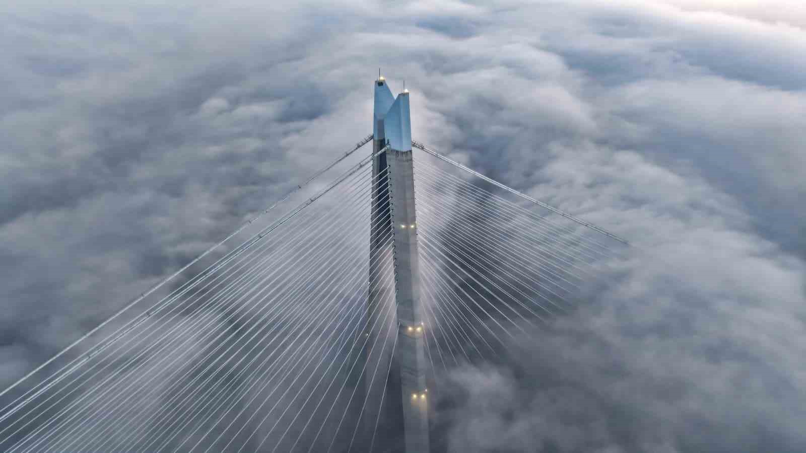 İstanbul’da sabahın ilk ışıklarıyla mest eden görüntü
