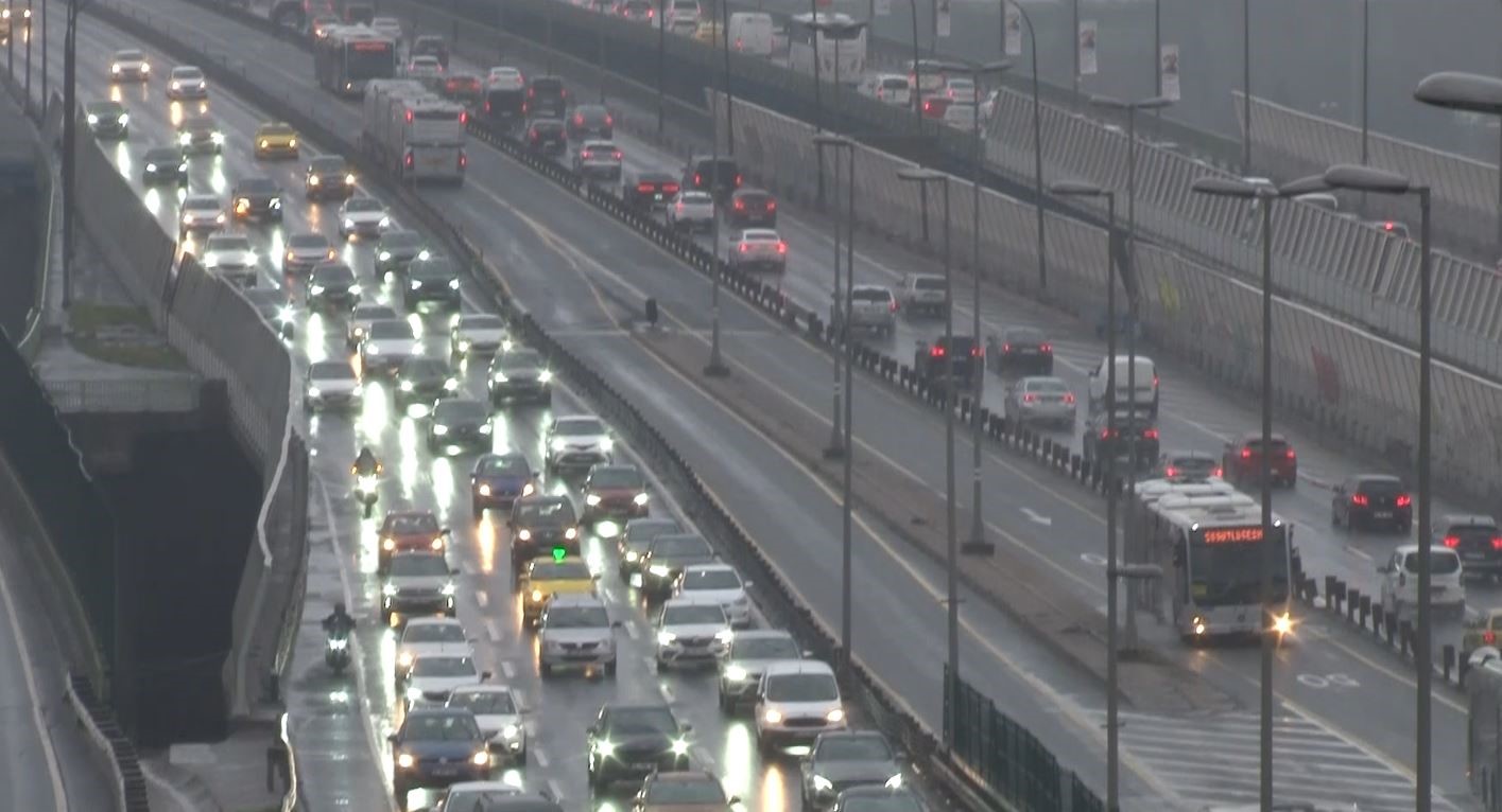İstanbul’da trafik yoğunluğu yüzde 60’a ulaştı
