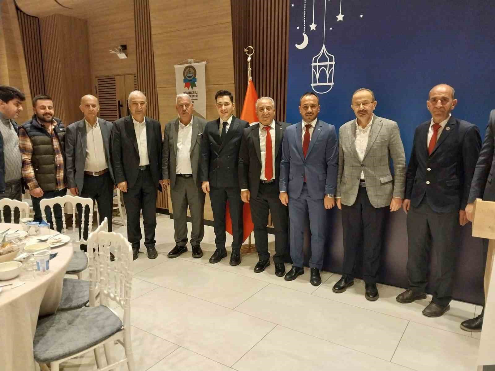 İstanbul’da yaşayan Çermikliler iftar yemeğinde buluştu
