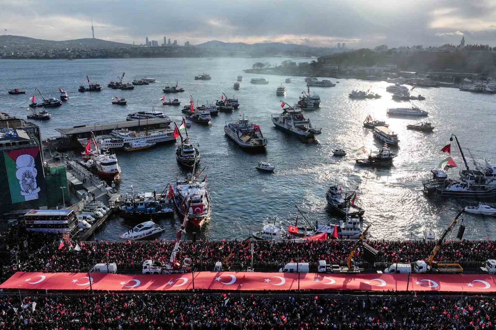 İstanbul’daki Filistin yürüyüşüne yaklaşık 520 bin kişi katıldı
