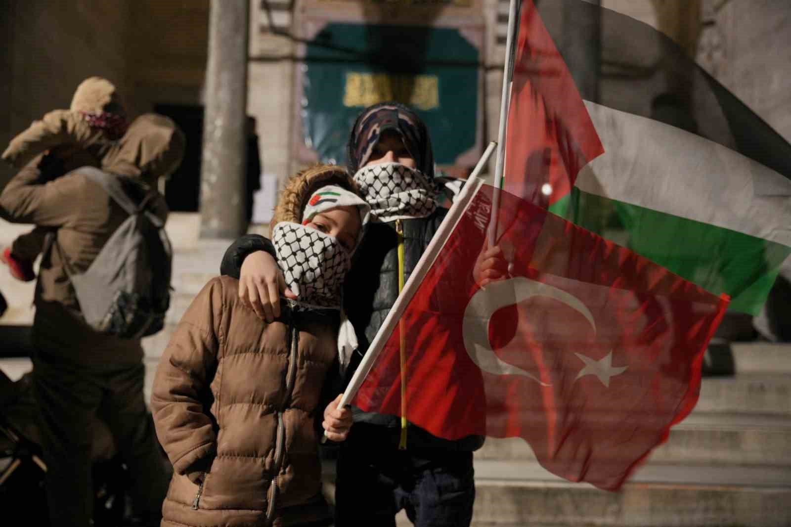 İstanbul’daki Filistin yürüyüşüne yaklaşık 520 bin kişi katıldı
