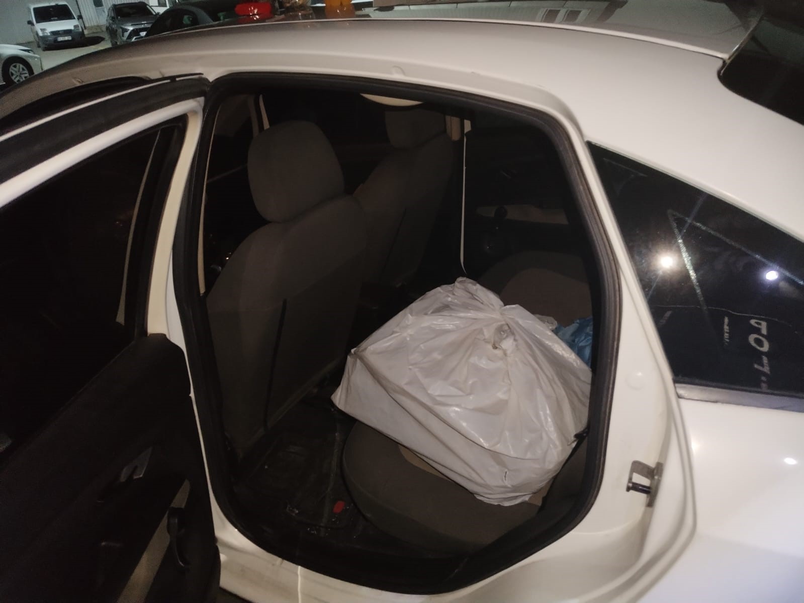 İstanbul’dan takibe alındılar, Sakarya’da yakalandılar: 2 kişi tutuklandı
İstanbul’dan takibe alındılar, Sakarya’da yakalandılar: 2 kişi tutuklandı