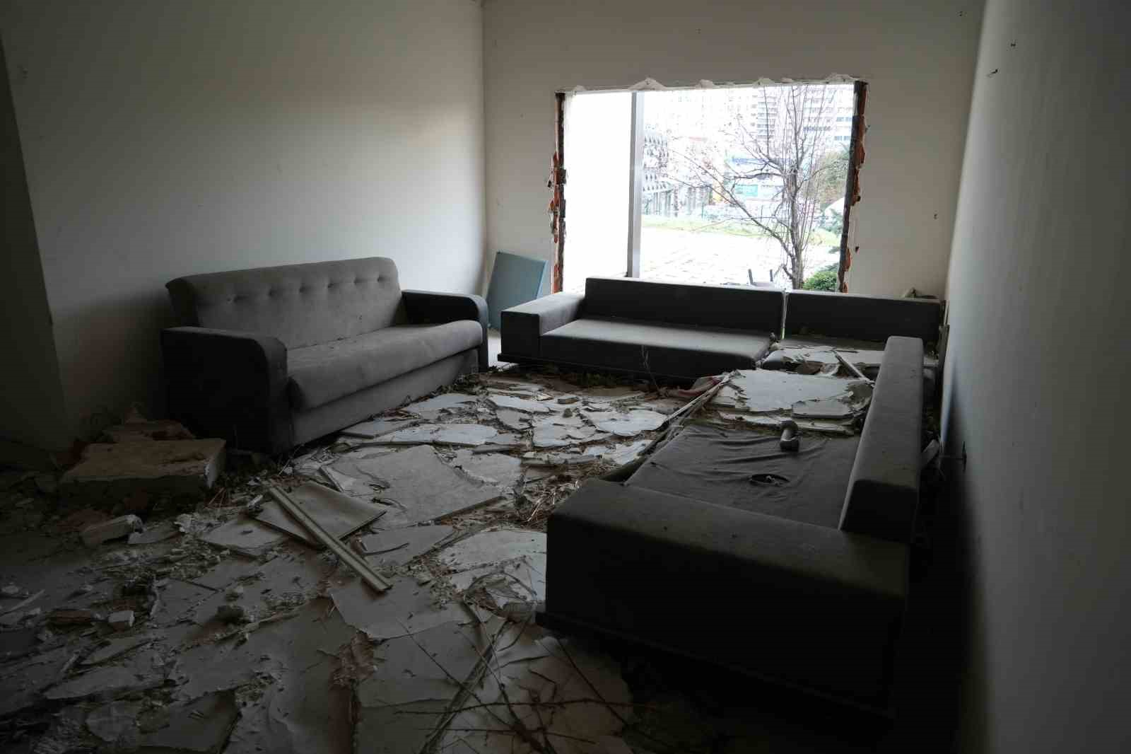 İstanbul’un gökdelen mezarlıkları Esenyurt’ta havadan görüntülendi
