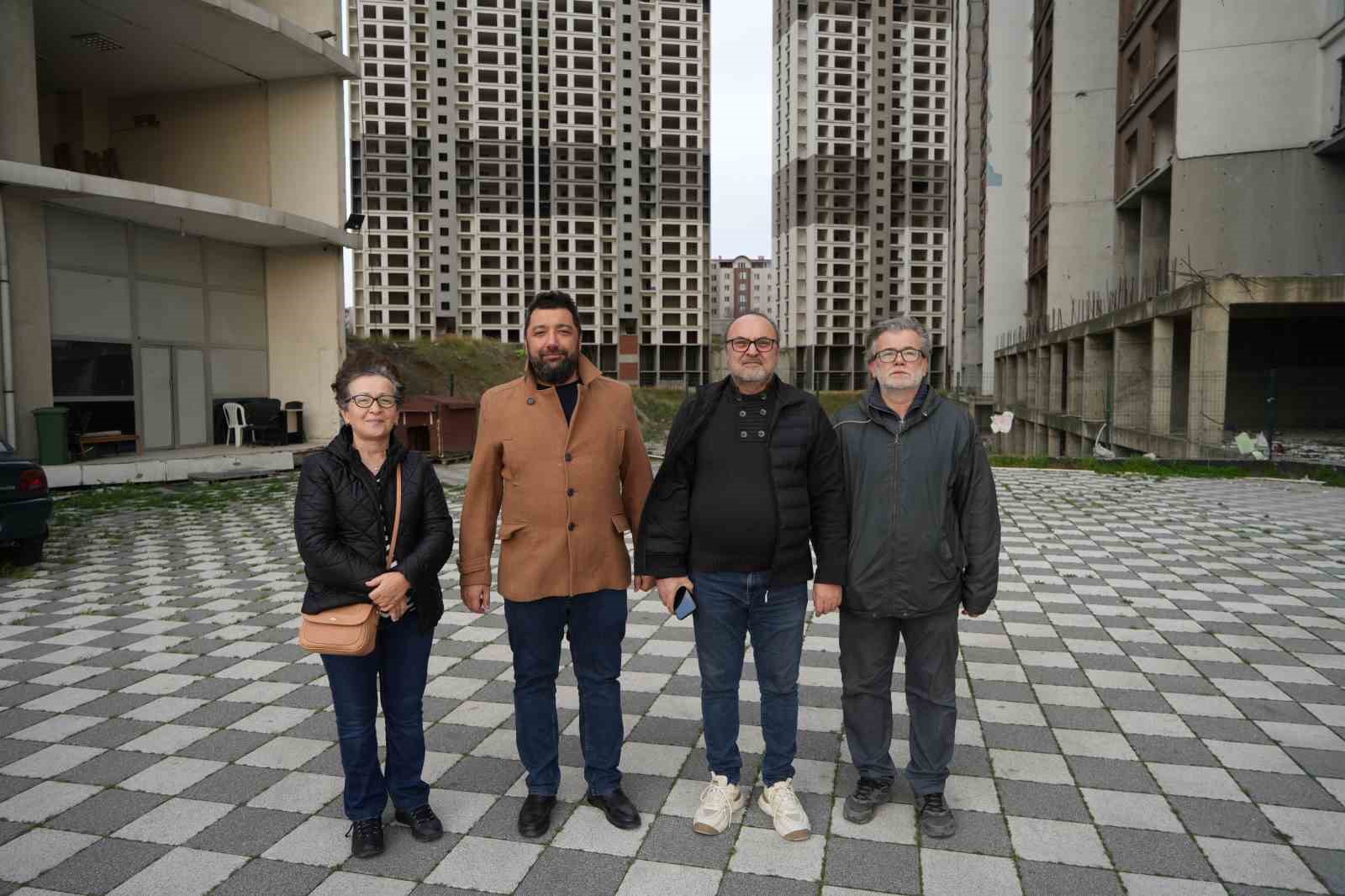 İstanbul’un gökdelen mezarlıkları Esenyurt’ta havadan görüntülendi
