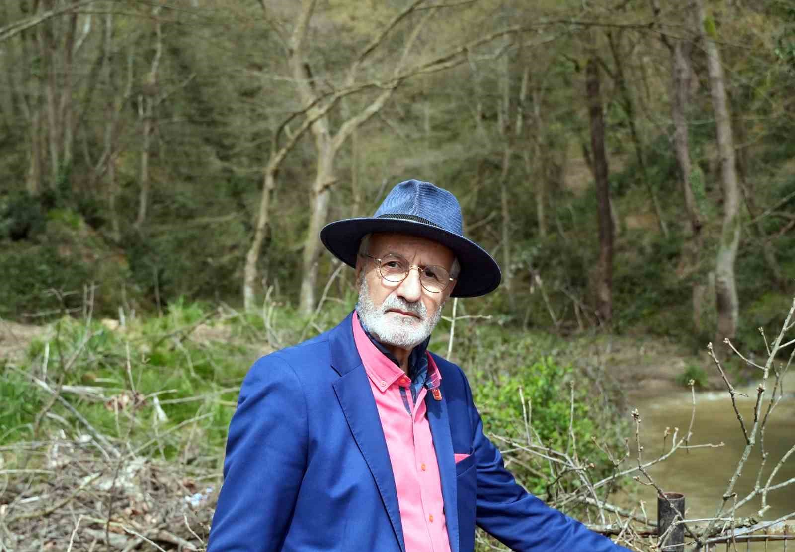 İstanbul’un tarihi çınarlarına budama, tartışma başlattı
İstanbul’un tarihi çınarlarına budama, tartışma başlattı