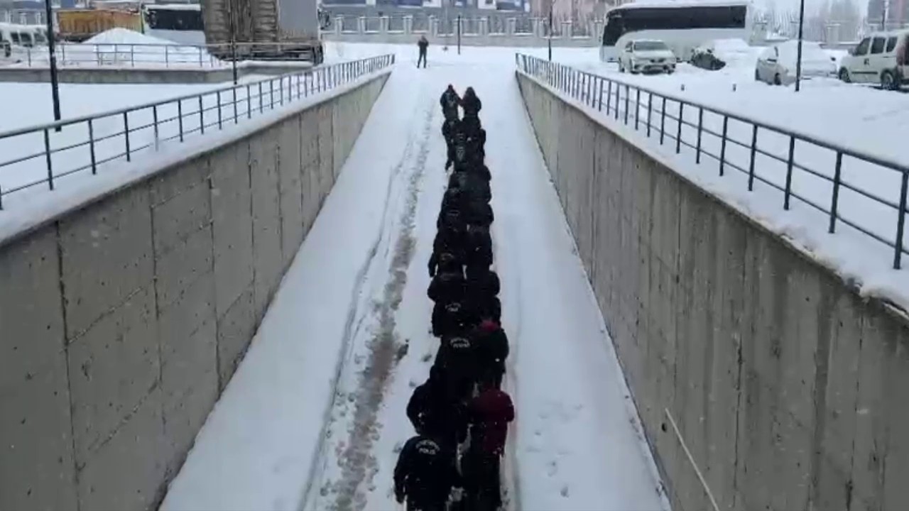 İşte dolandırıcıların akıl almaz yöntemleri
İşte dolandırıcıların akıl almaz yöntemleri