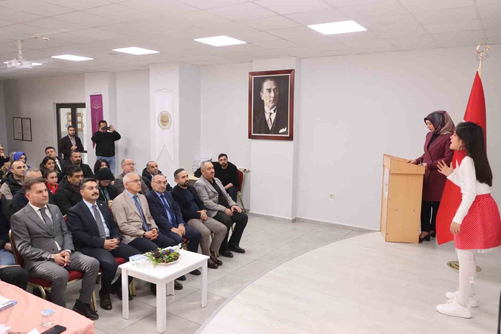 İstiklal Marşı’nı en güzel okumak için yarıştılar
