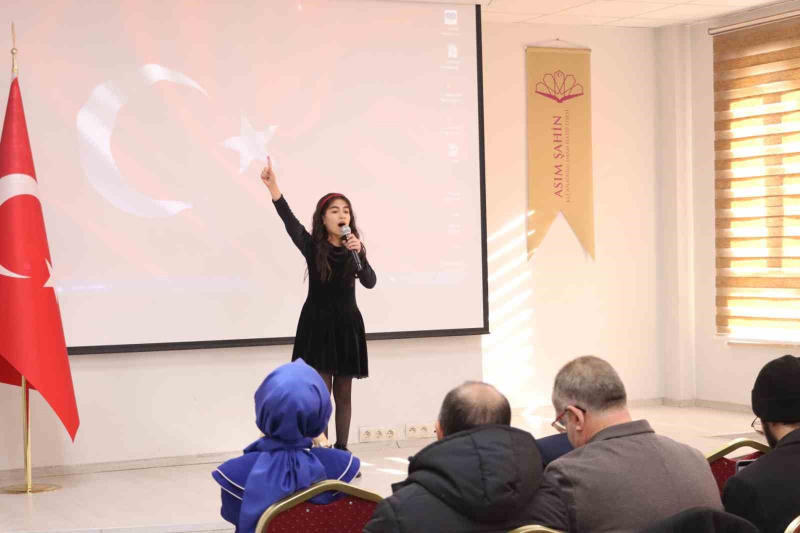 İstiklal Marşı’nı en güzel okumak için yarıştılar
