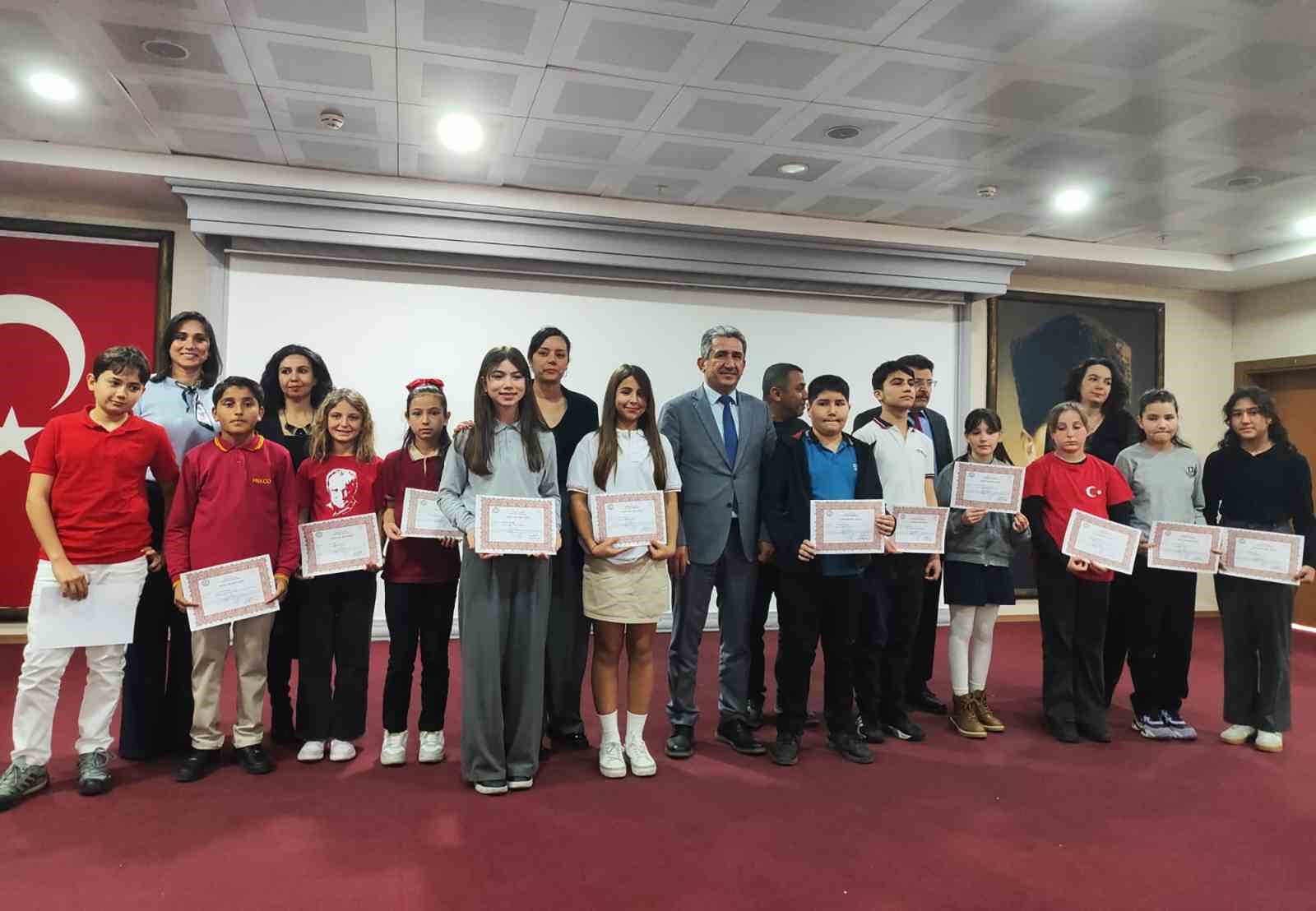 İstiklâl Marşı’nı güzel okuma yarışması birincileri belli oldu
