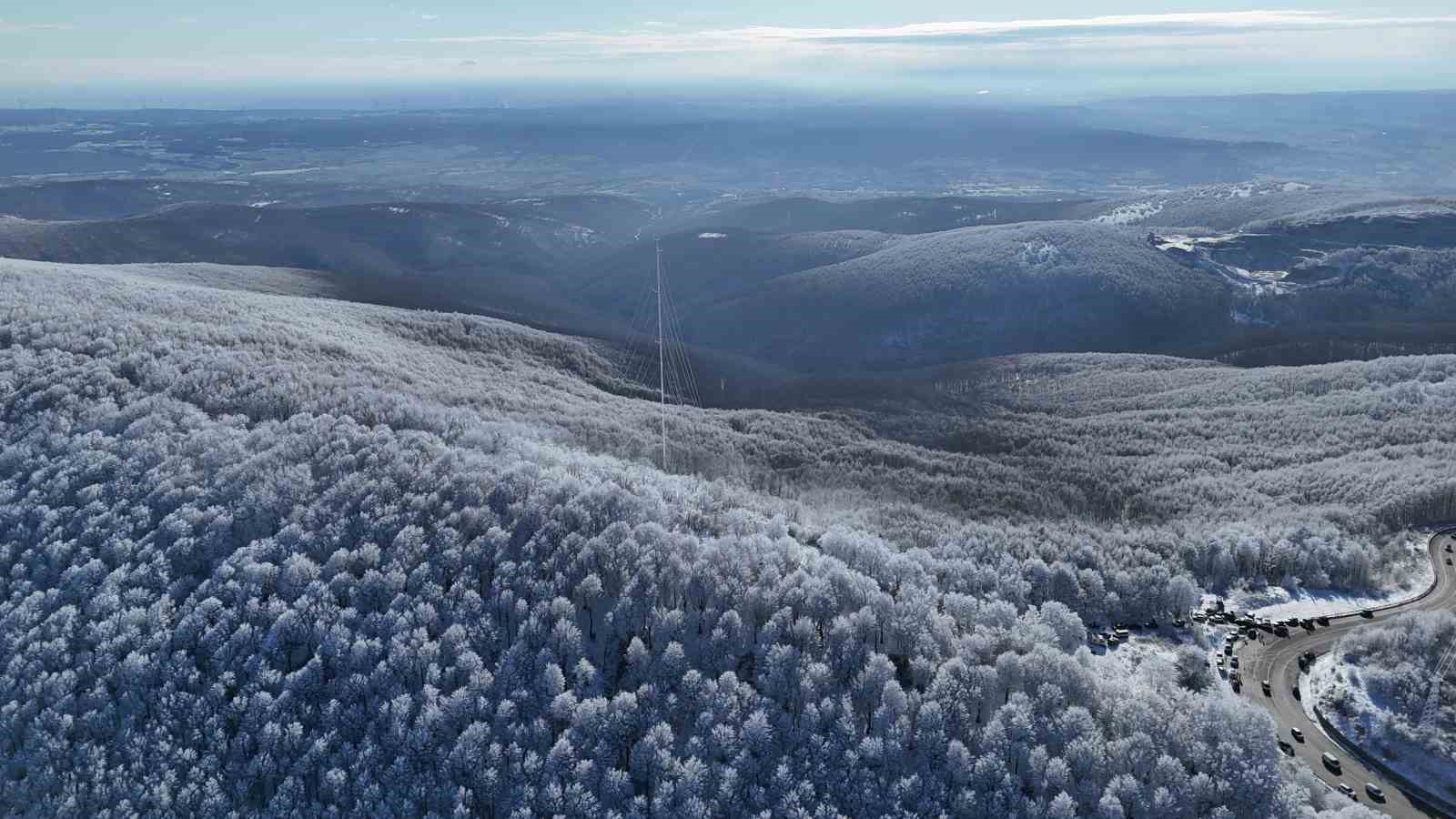 Istranca ormanlarında kar manzaraları
