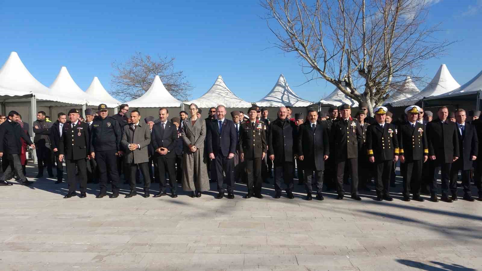 İtilaf Devletleri’nin Gelibolu Yarımadası’nı Tahliyesinin 110’uncu yılı kutlandı
İtilaf Devletleri’nin Gelibolu Yarımadası’nı Tahliyesinin 110’uncu yılı kutlandı